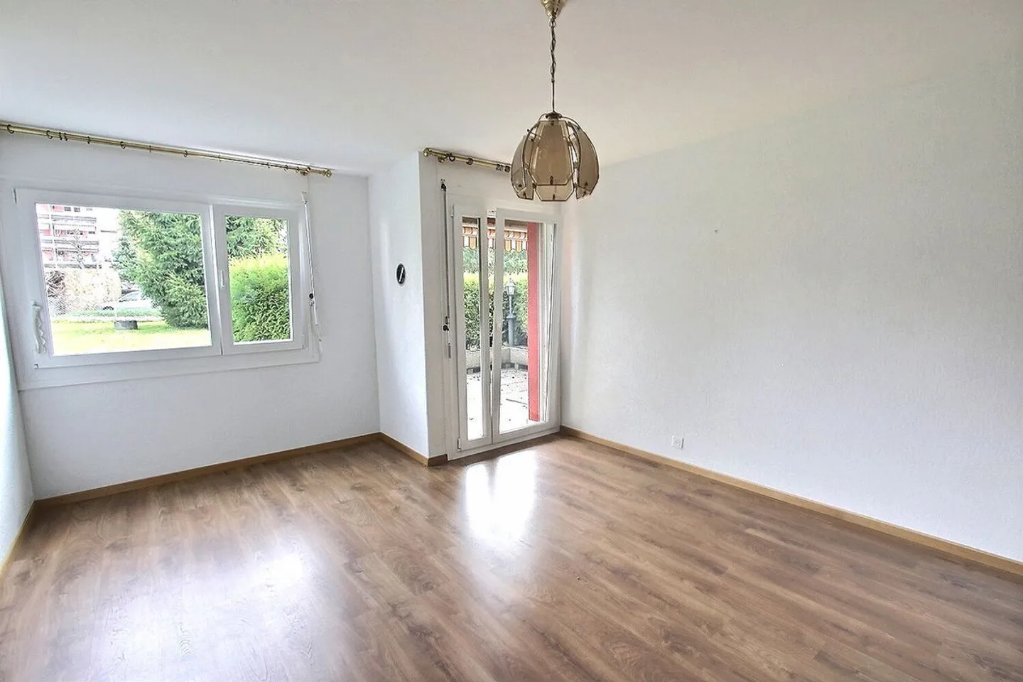 Grand appartement avec 2,5 pièces et terrasse - Photo 7 sur 10