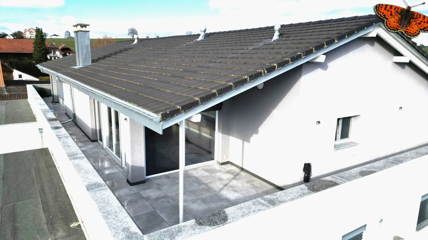 Superbe 3,5-Zimmer-Attikawohnung mit 51,7 m2 Terrasse - Foto 15 von 16