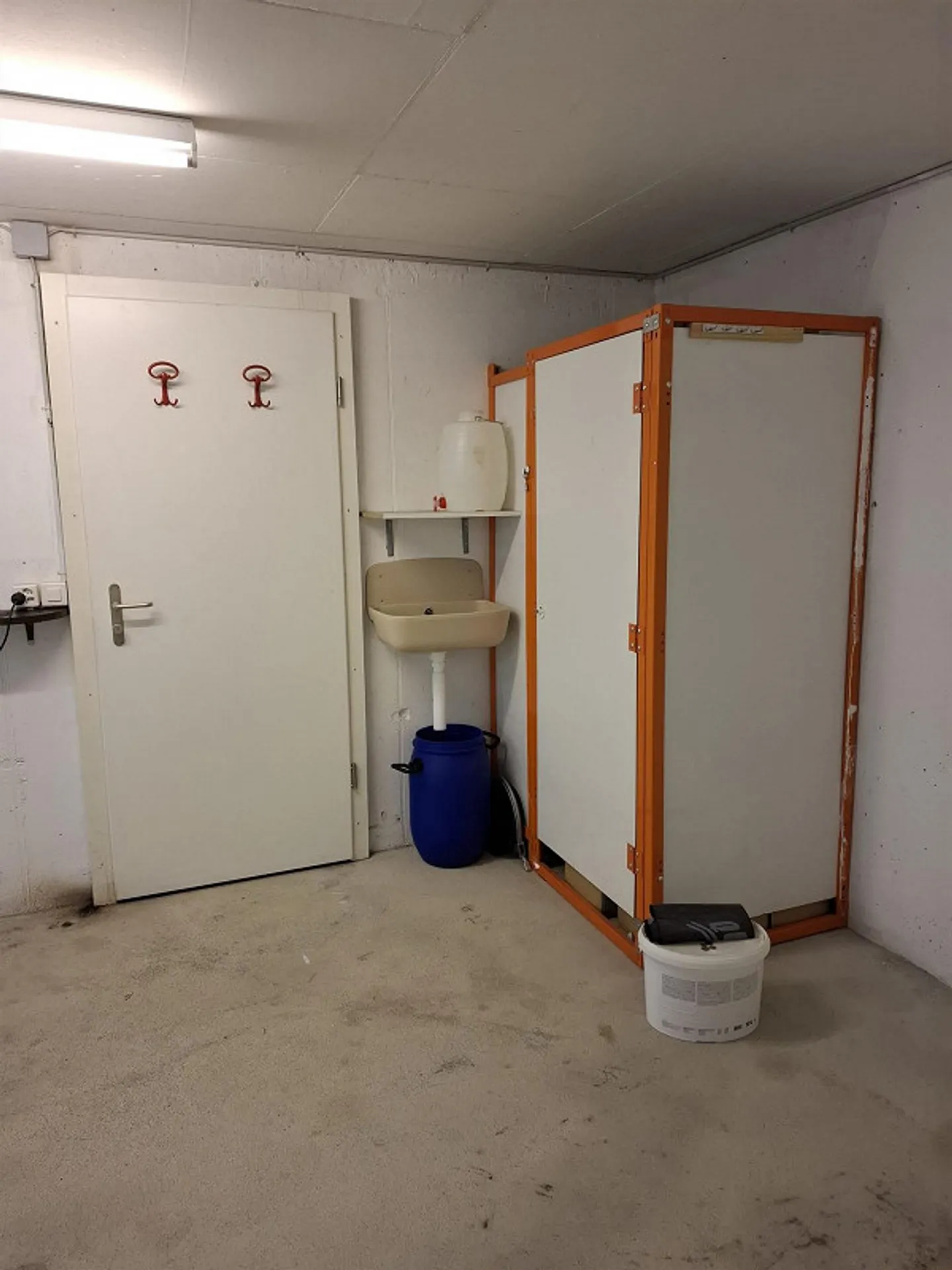 Storage Room/Craft Room/Archive/Band Room in Frauenfeld - Photo 5 of 6
