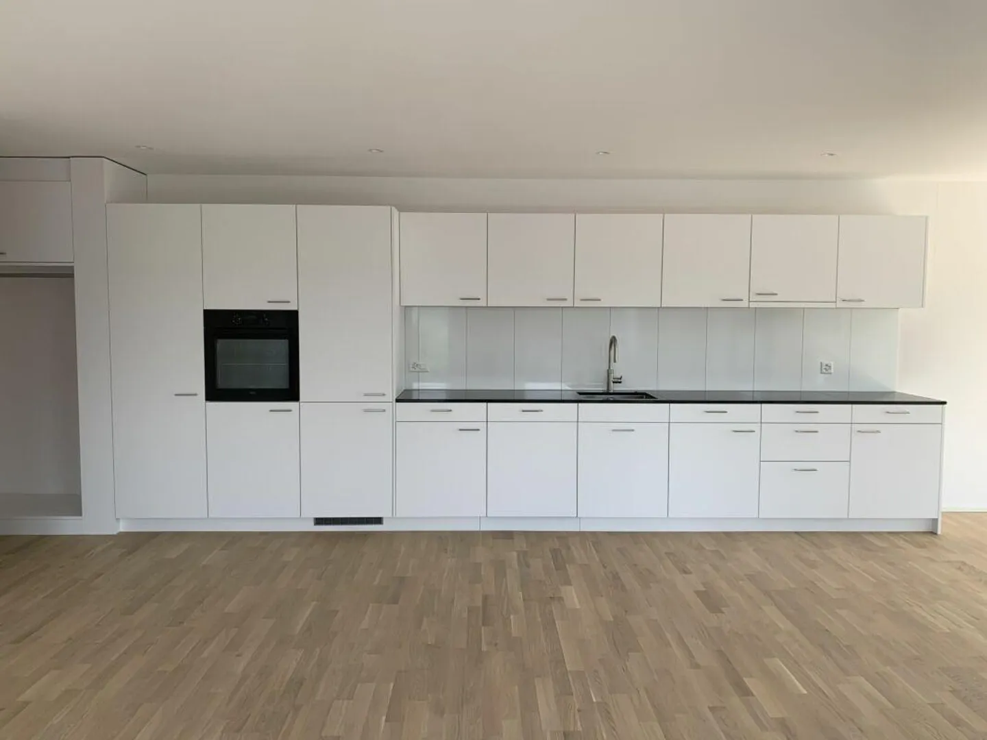 Appartement moderne de 2,5 pièces dans un emplacement central à Steckborn - Photo 5 sur 6
