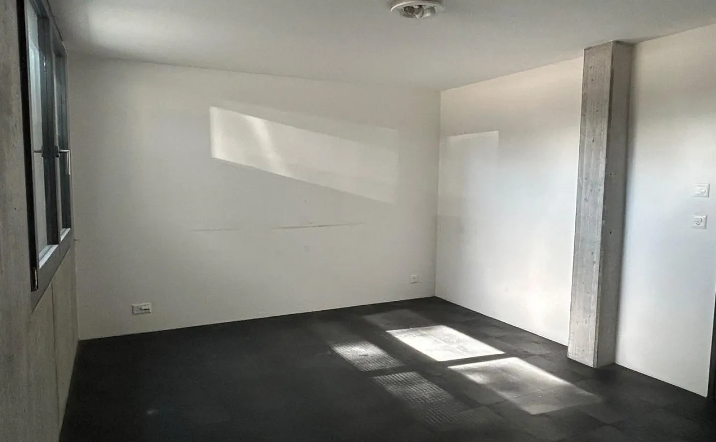Magazzino nel seminterrato - Foto 4 di 5