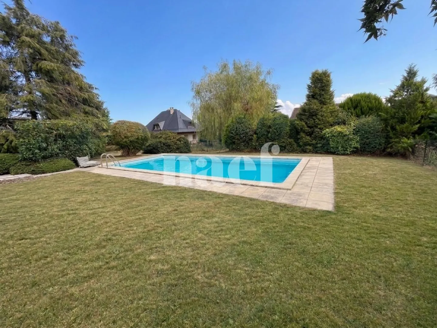 Schöne individuelle und familienfreundliche Villa teilweise renoviert, mit 6 Zimmern - Foto 2 von 13