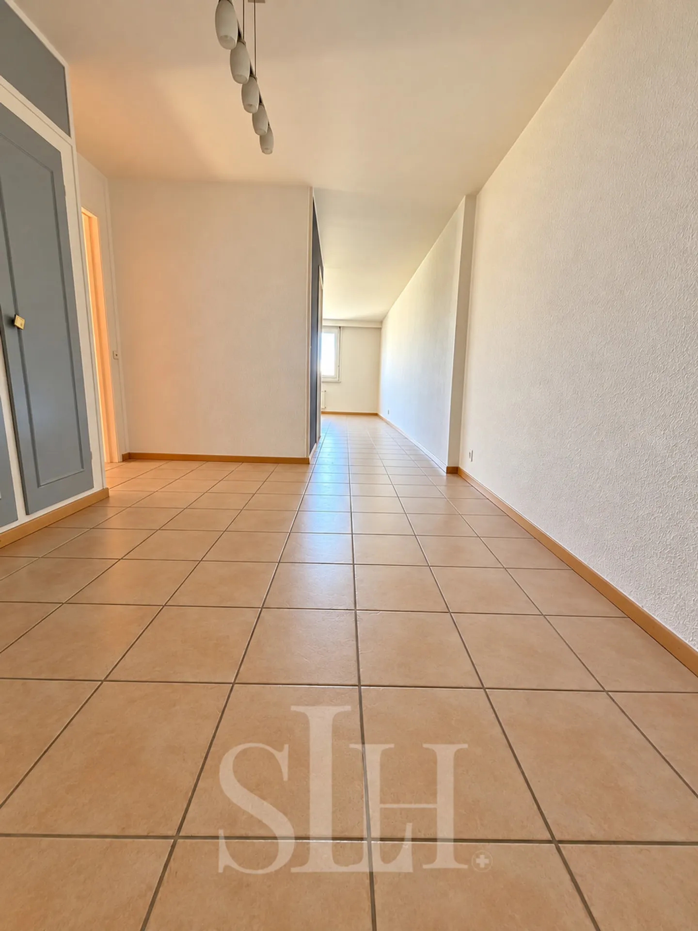 Appartement spacieux à Clarens - Photo 4 sur 13