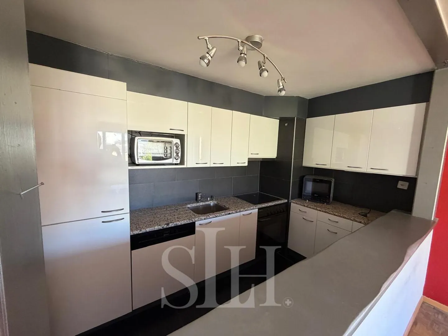 Appartement spacieux à Clarens - Photo 7 sur 13