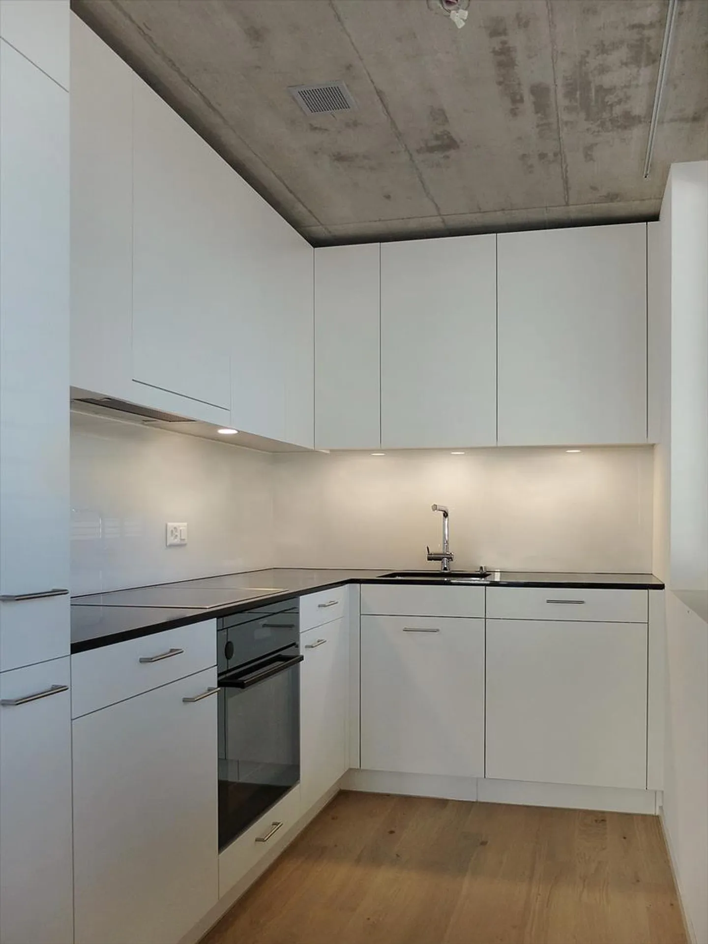 Appartement à louer - Photo 2 sur 4