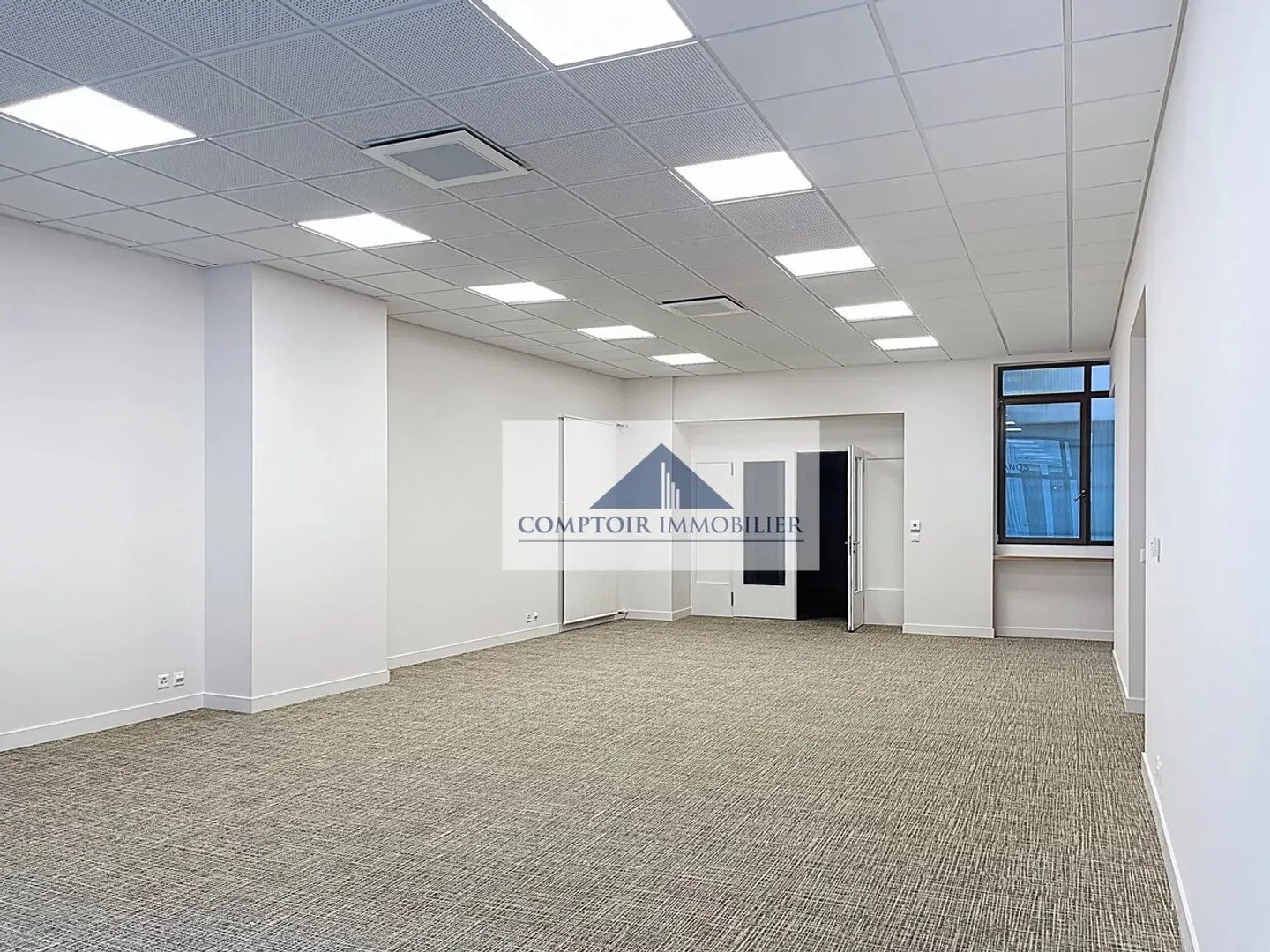 Modern Office Space in Geneva - Photo 9 of 12