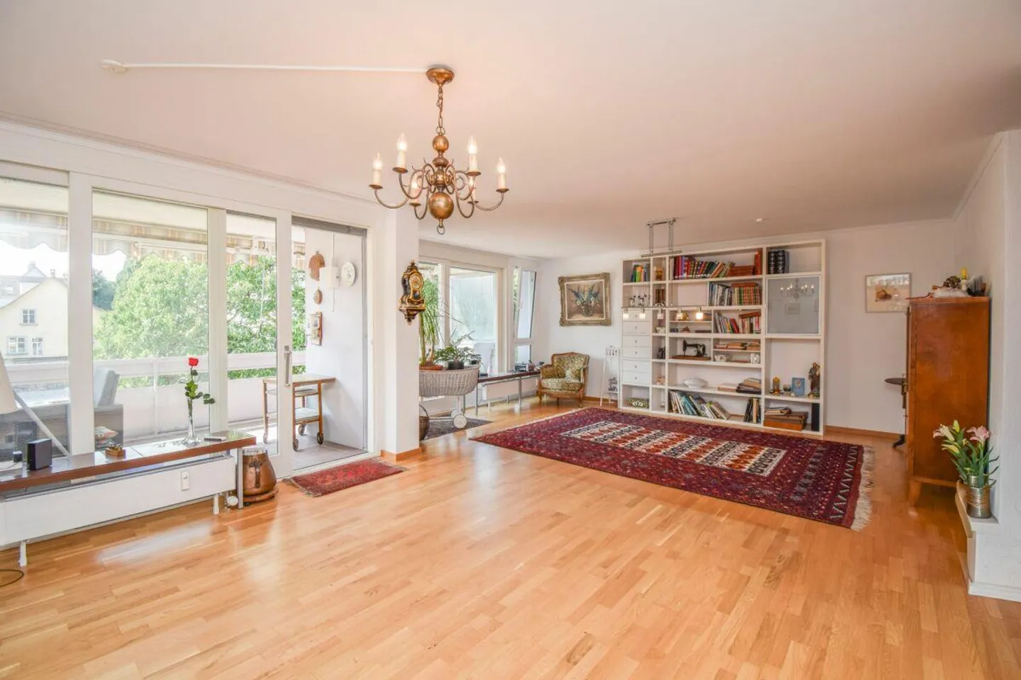 Geräumige 5.5-Zimmer-Wohnung - Foto 2 von 16