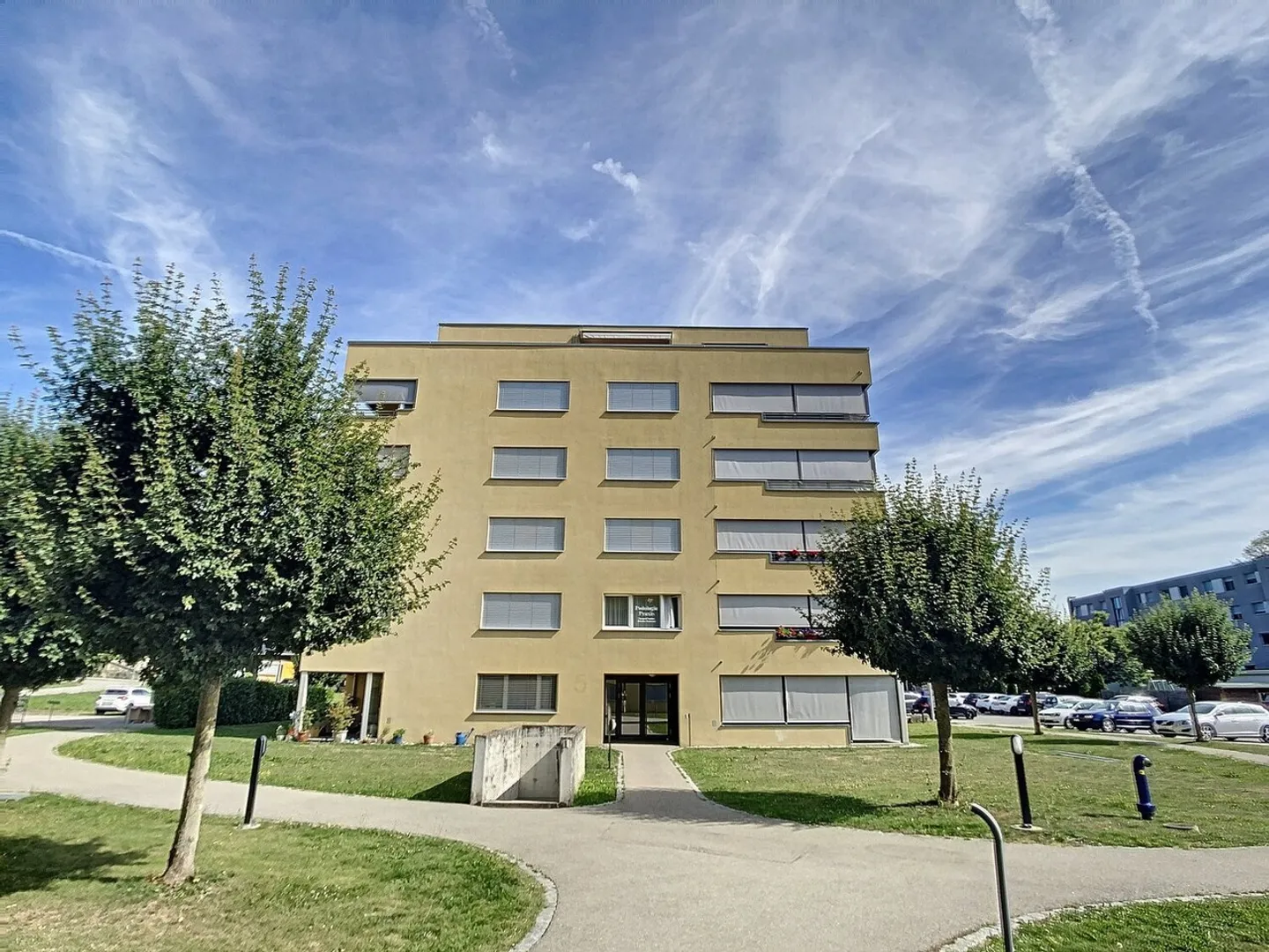 2.5-room apartment in the center of Tafers - Photo 2 of 2