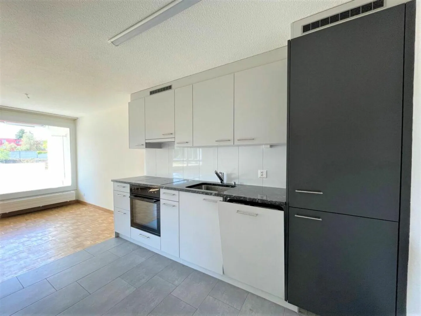 Espace pour votre nouveau chez-vous - Charmant appartement de 3.5 pièces à Wil SG - Photo 1 sur 17