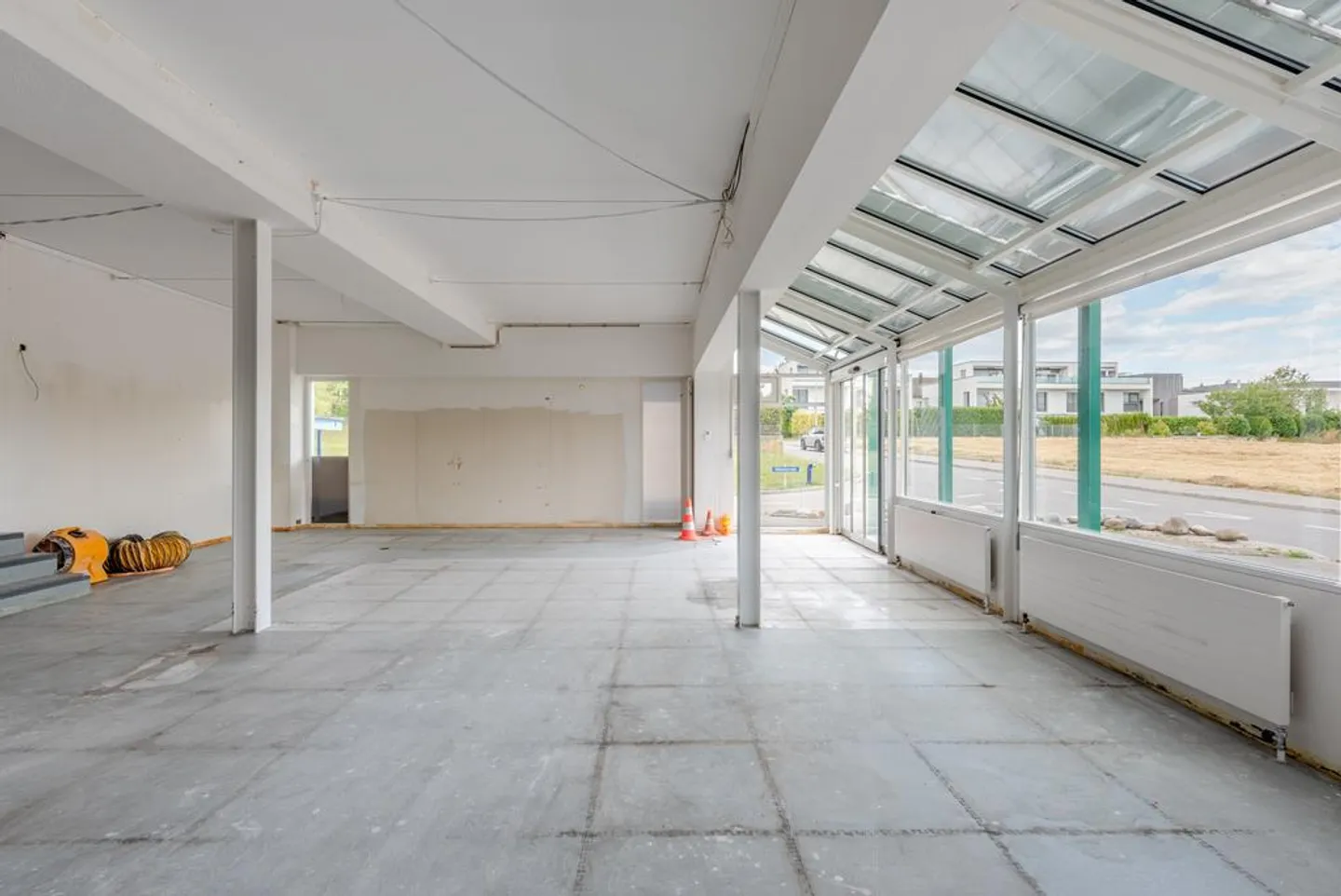 Flexible Gewerbefläche an zentraler Lage, ideal für Büro und Praxis - Foto 3 von 5