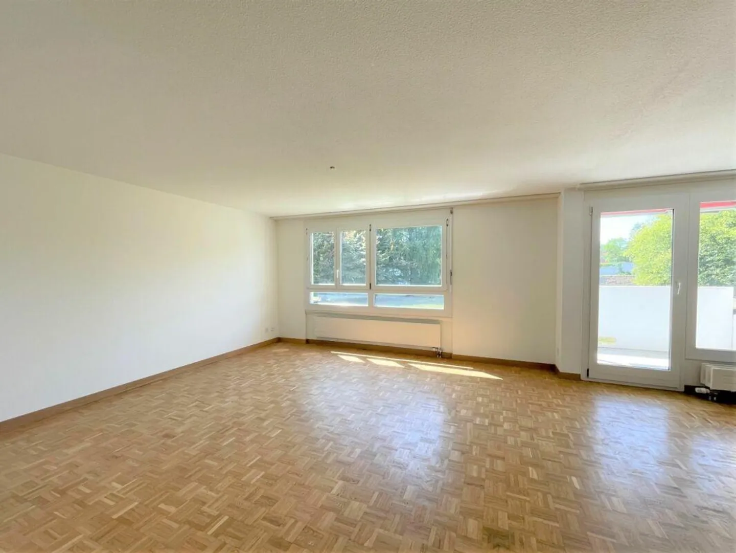 Espace pour votre nouveau chez-vous - Charmant appartement de 3.5 pièces à Wil SG - Photo 4 sur 17