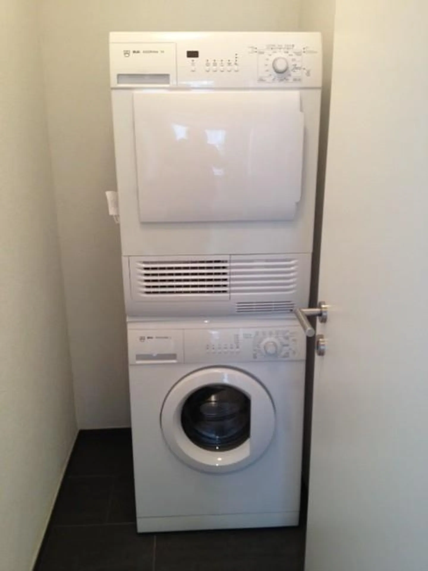 Appartement moderne de 4,5 pièces au 1er étage - Photo 7 sur 7
