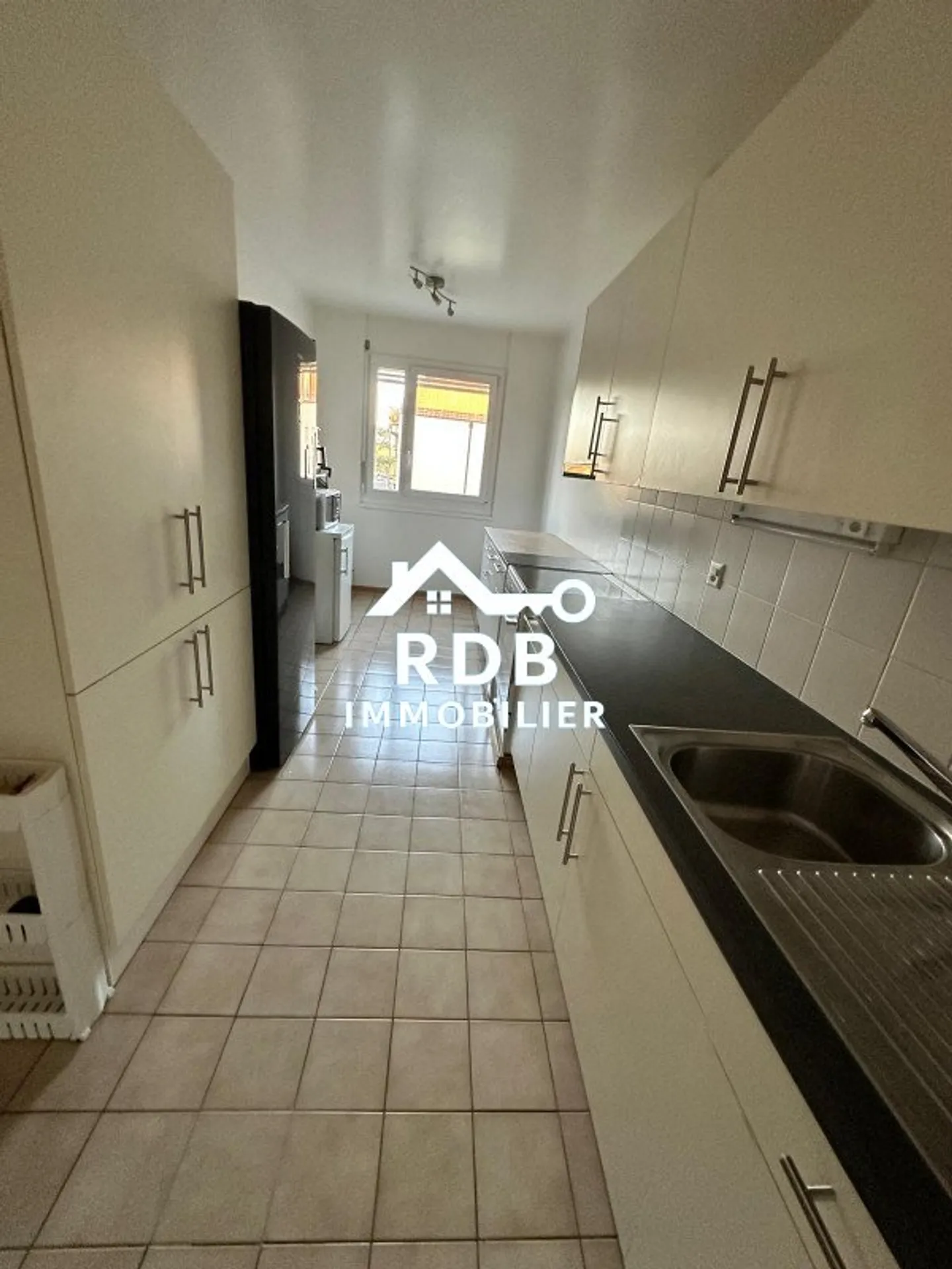 6,5-Zimmer-Duplexwohnung im 2. Stock ohne Aufzug Thônex 1226 - Foto 5 von 8