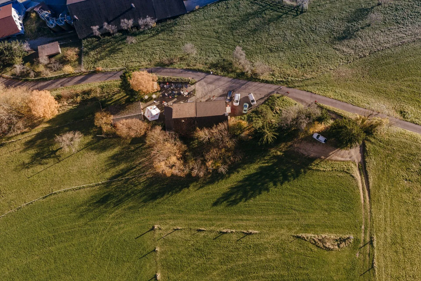 Property in the idyllic hamlet of Ifenthal - Photo 2 of 8