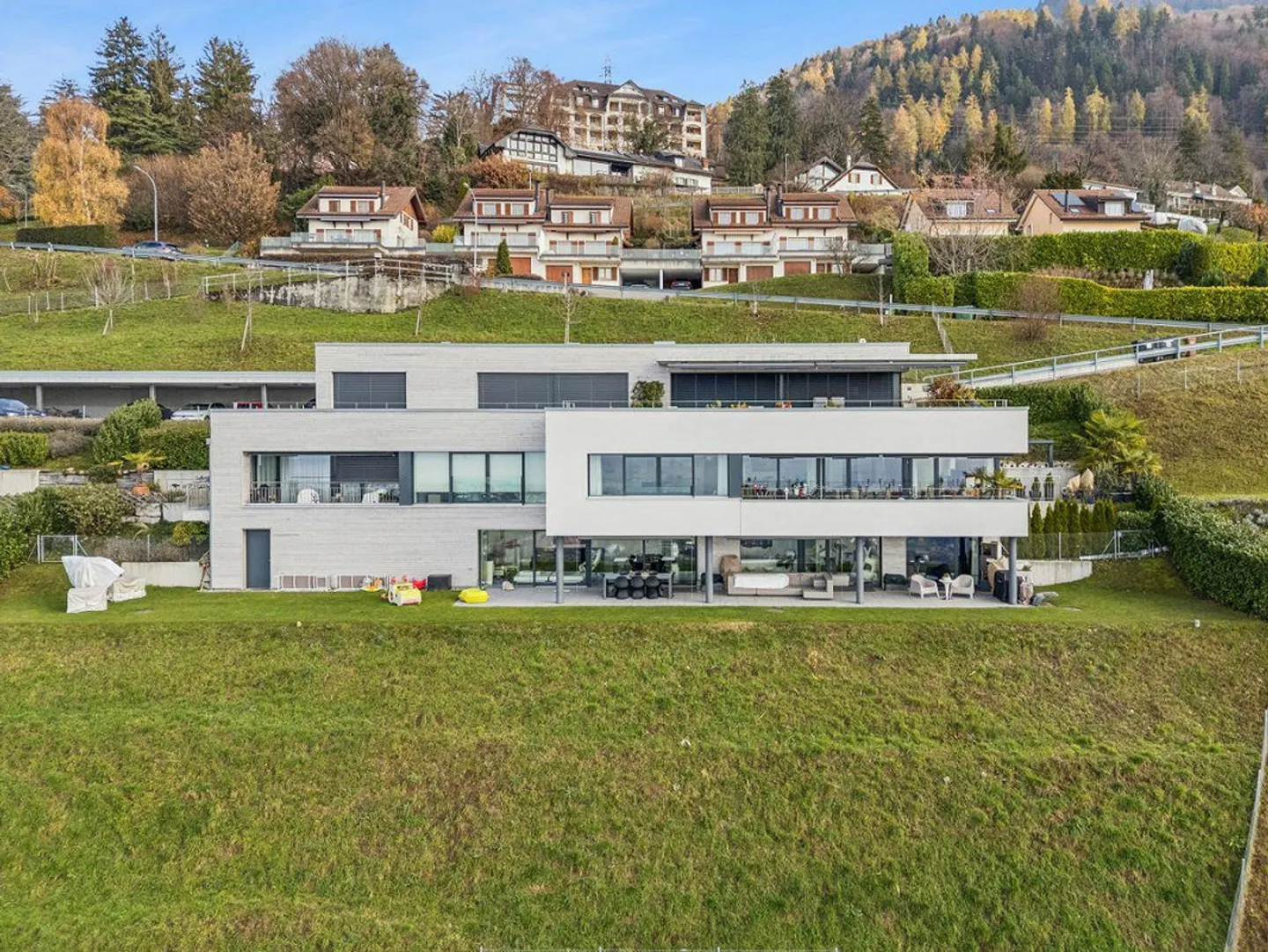 Appartement moderne avec vue sur le lac - Photo 2 sur 13