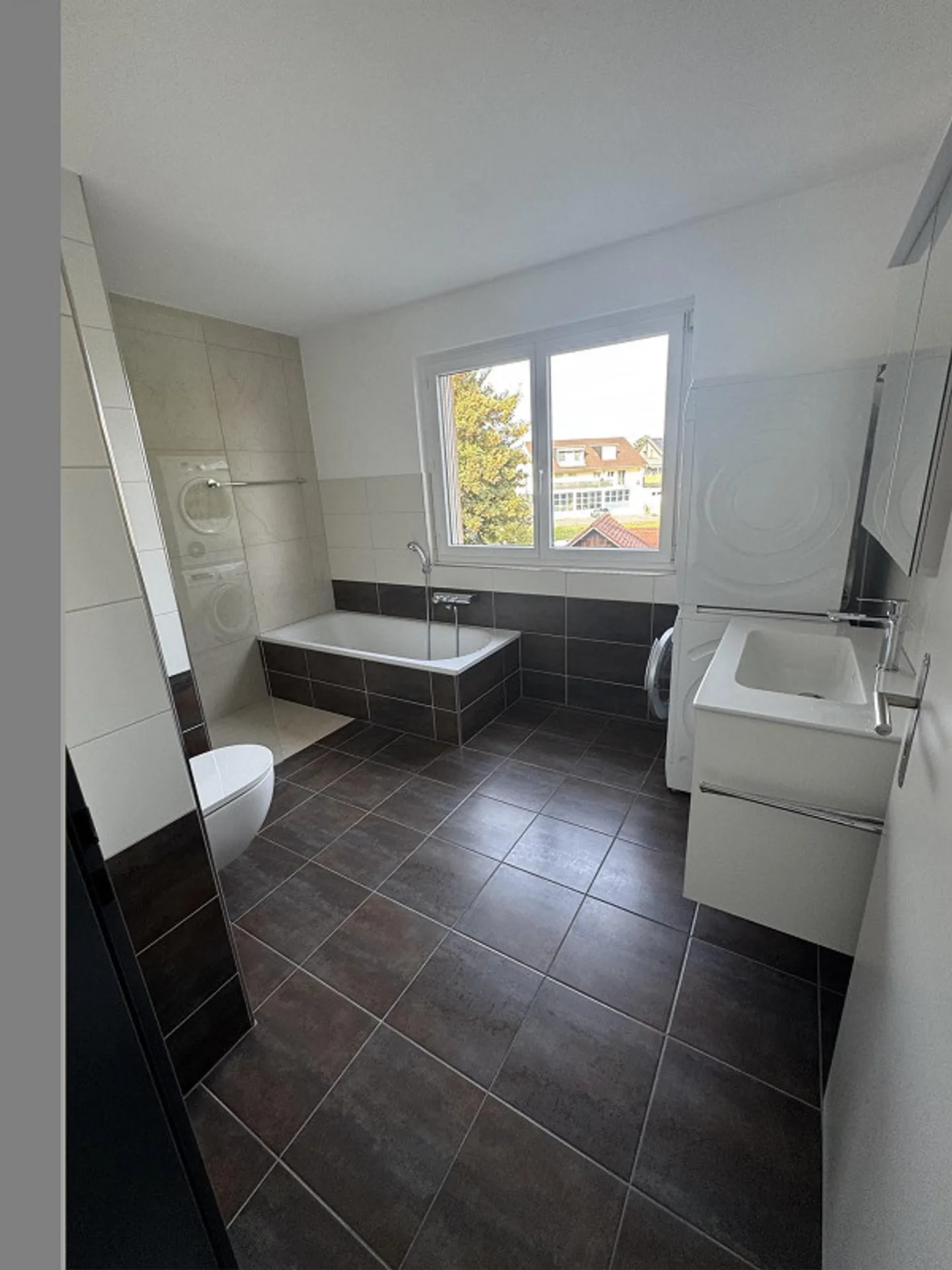 Appartement moderne de 2,5 pièces avec balcon à Lüchingen - Photo 3 sur 16