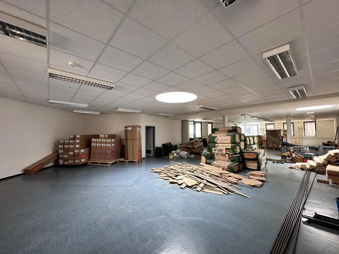 Produktion, Industrie, Büros von 1055 m2 zur Miete in La Chaux-de-Fonds - Foto 5 von 9
