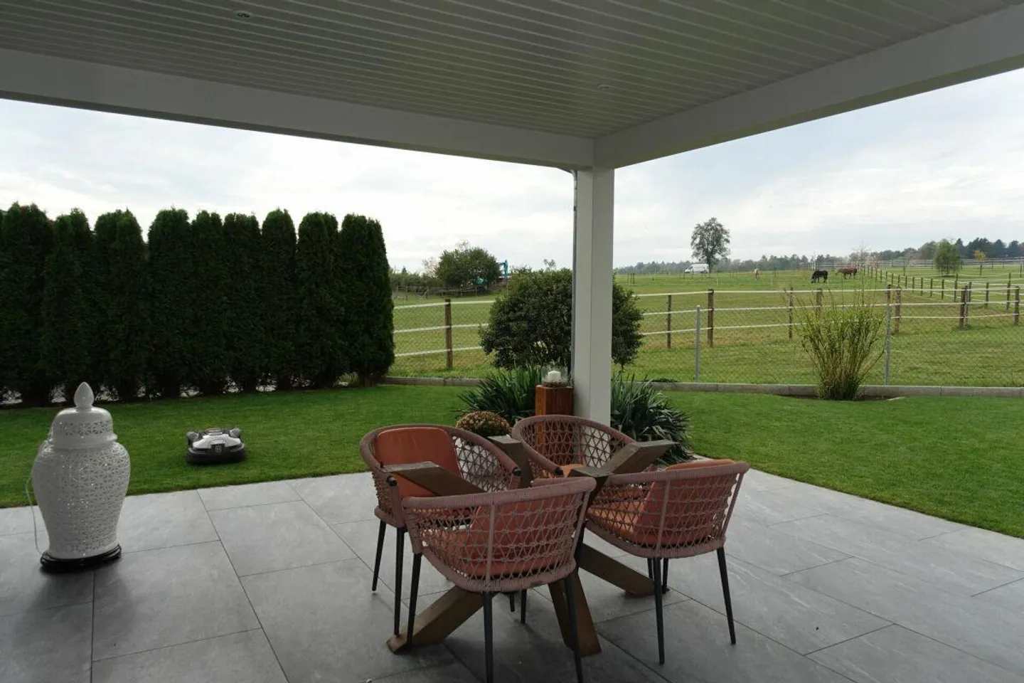 Riservato! Proprietà equestre con casa e arena di equitazione - Foto 11 di 30