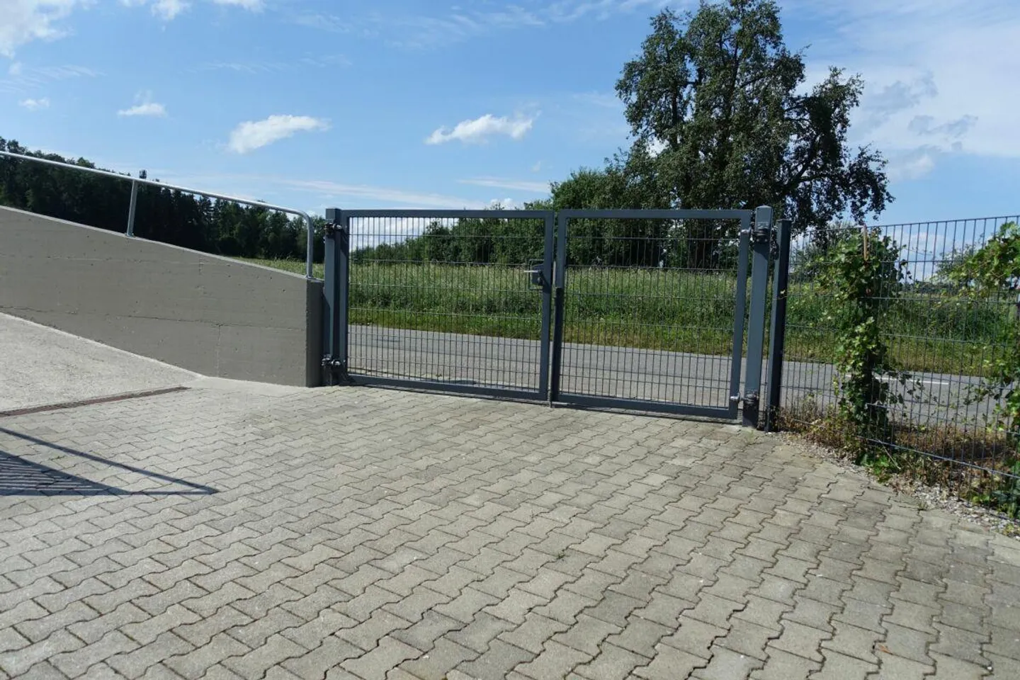 Riservato! Proprietà equestre con casa e arena di equitazione - Foto 29 di 30