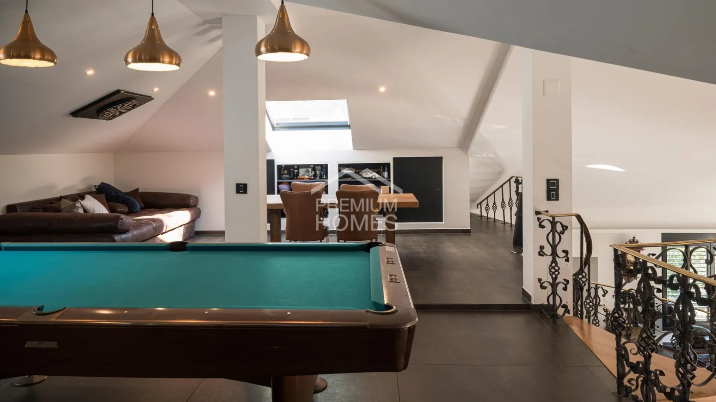 Exklusive Villa mit Bergsicht - Foto 11 von 11