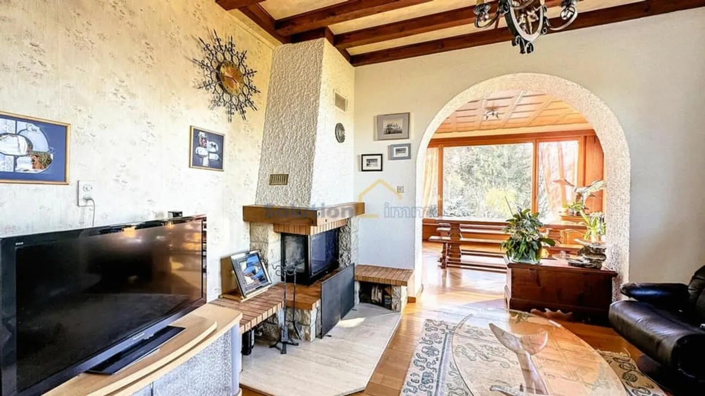 Magnifique vue, maison avec 2 logements - Photo 9 of 13