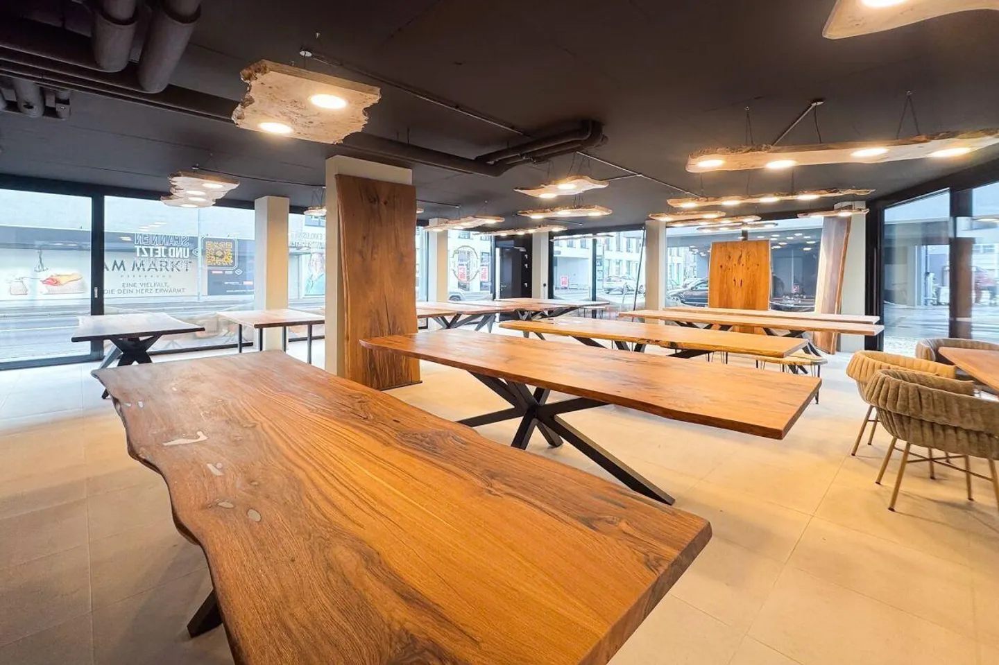 Business - Photo 5 of 10