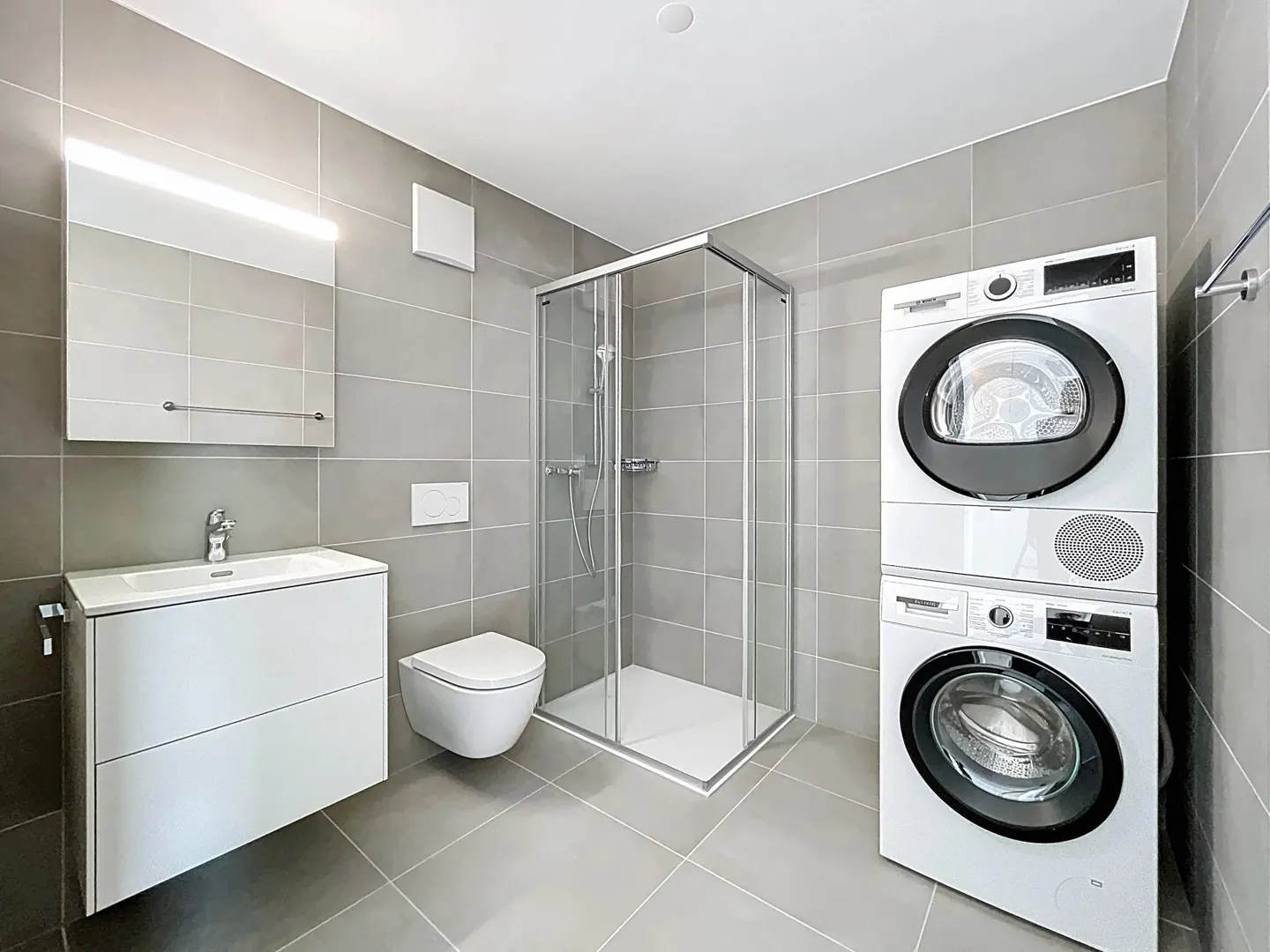 Last available unit in this building! - Photo 4 of 13