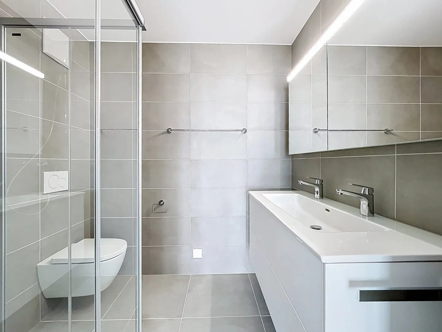 Last available unit in this building! - Photo 8 of 13