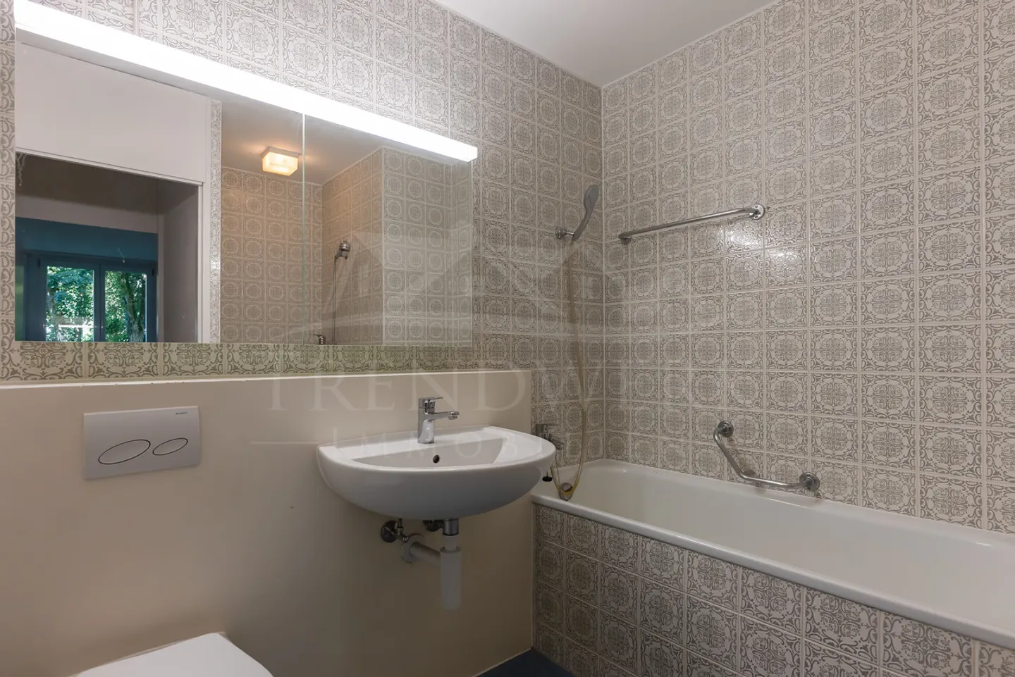 5.5-Room Ground Floor Apartment in Hinterkappelen - Photo 8 of 11