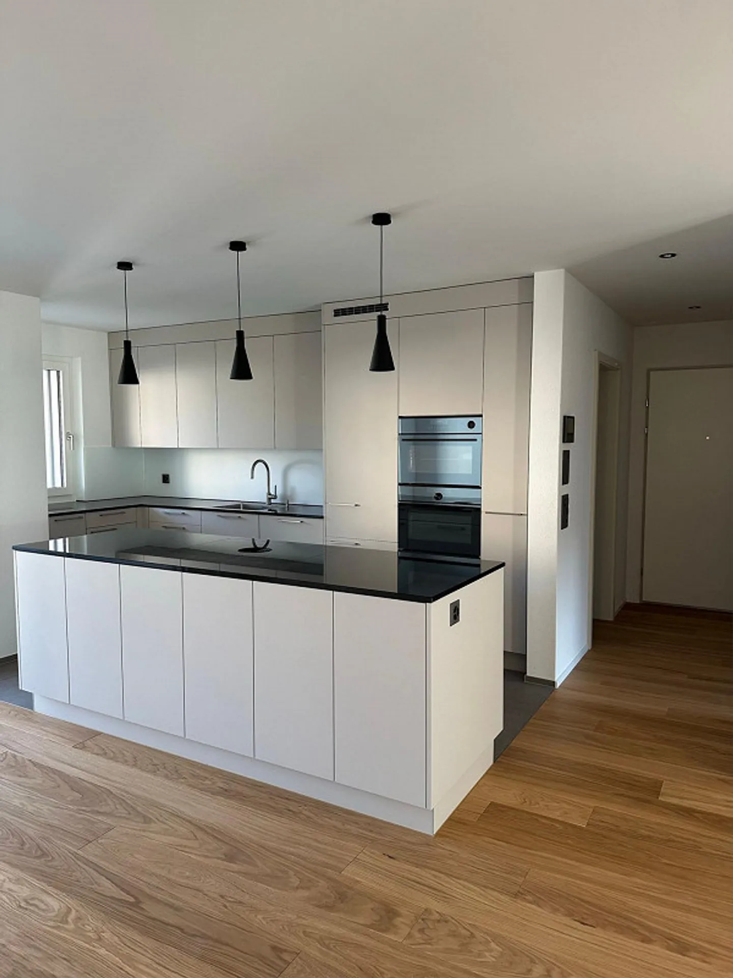 modern 4.5 room apartment - Photo 1 of 9