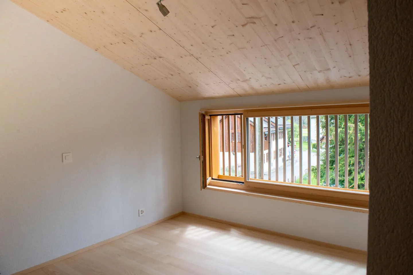 Adjacent High-Quality Villas in Albeuve from 895,000.- - Photo 8 of 14