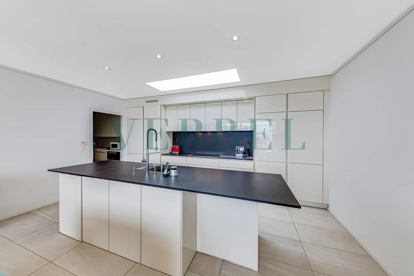 Stepped house for sale - Photo 5 of 16