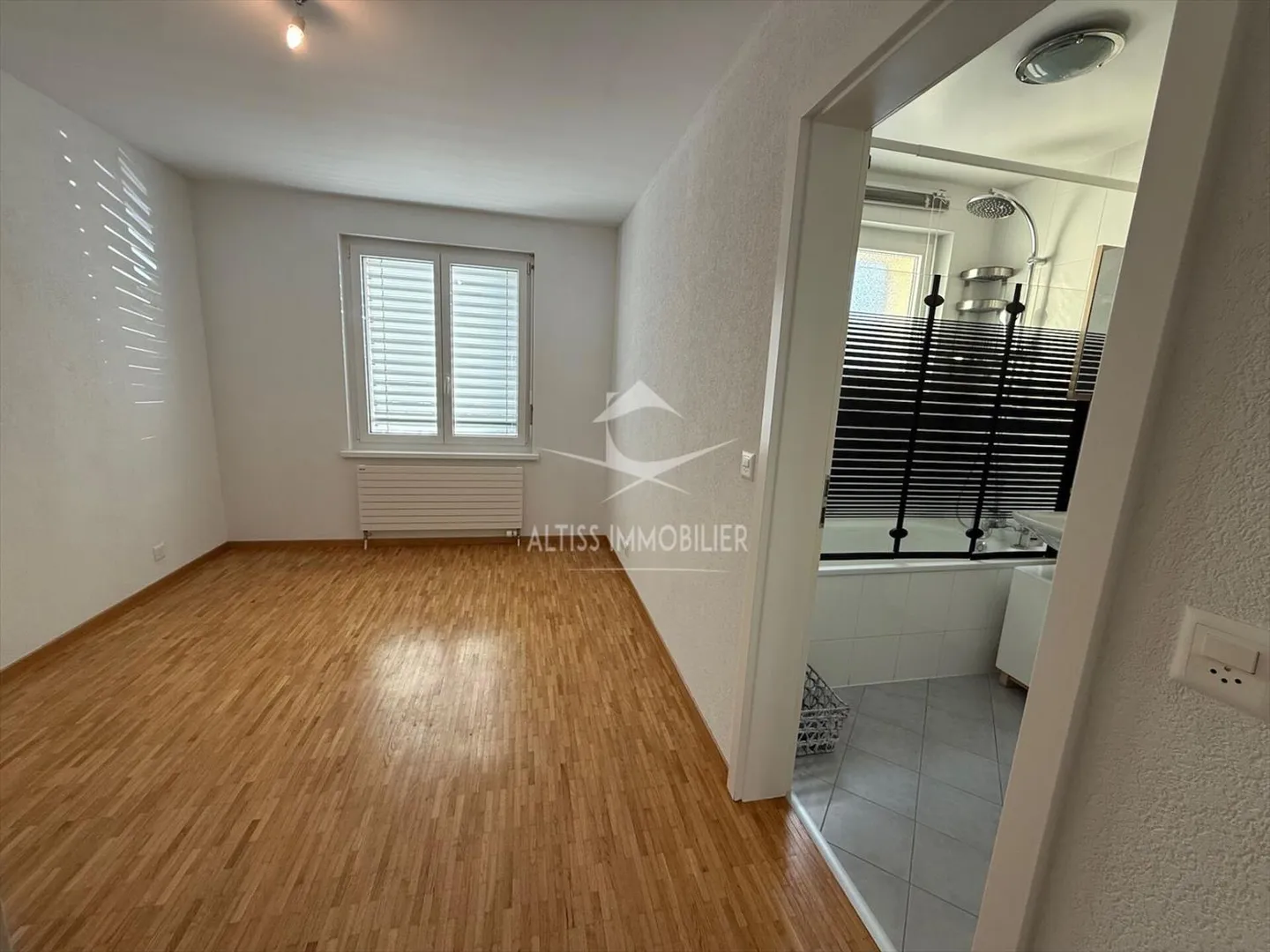 3.5 Room Apartment - Photo 7 of 12