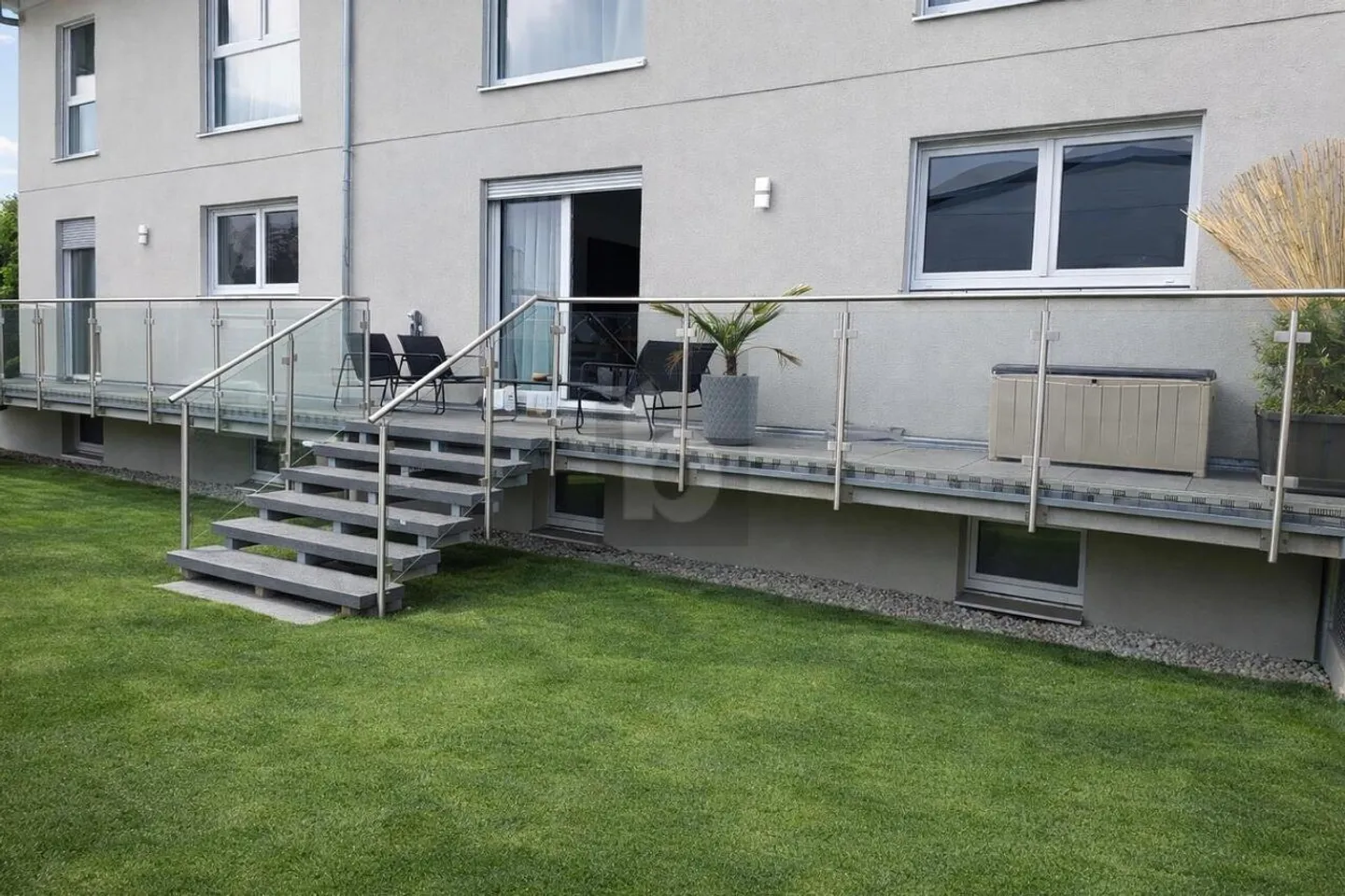 SPACIOUS, MODERN AND GREEN IN ST-PREX - Photo 5 of 6