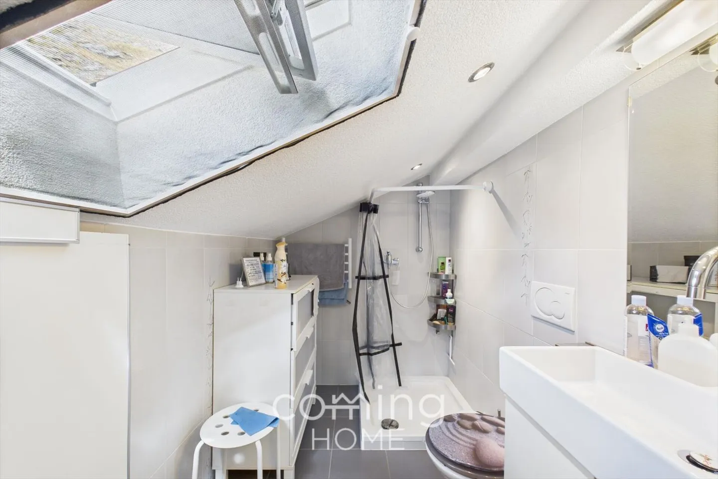 Sunny Family Paradise in Niedergesteln - 5.5-Room Single-Family House with Double Garage and Alpine View - Photo 9 of 13