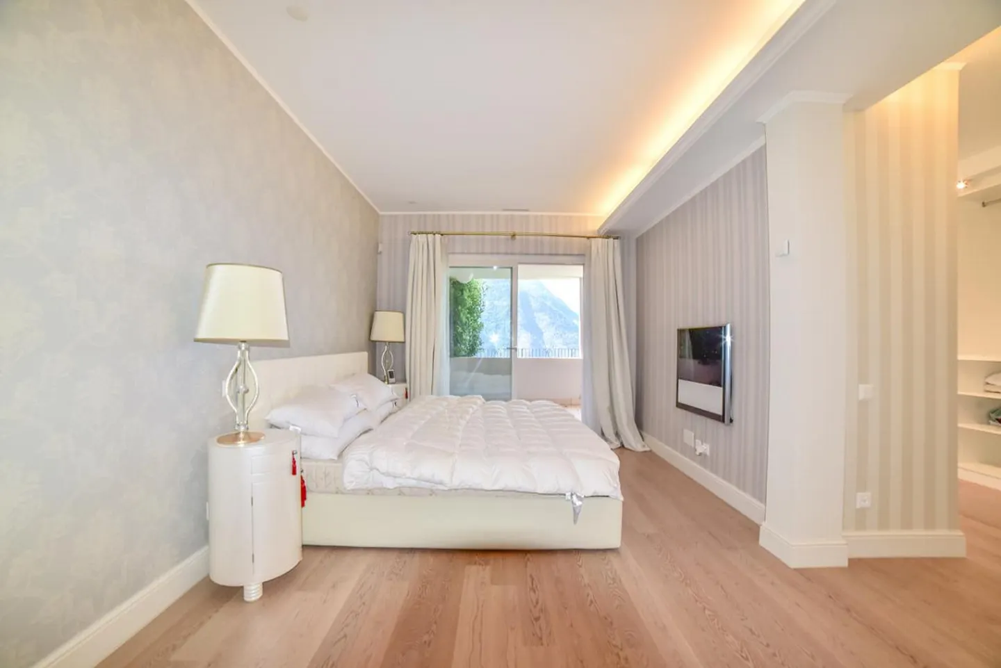 Elegantes Duplex mit Garten und atemberaubendem Blick auf den Luganersee - Foto 13 von 21