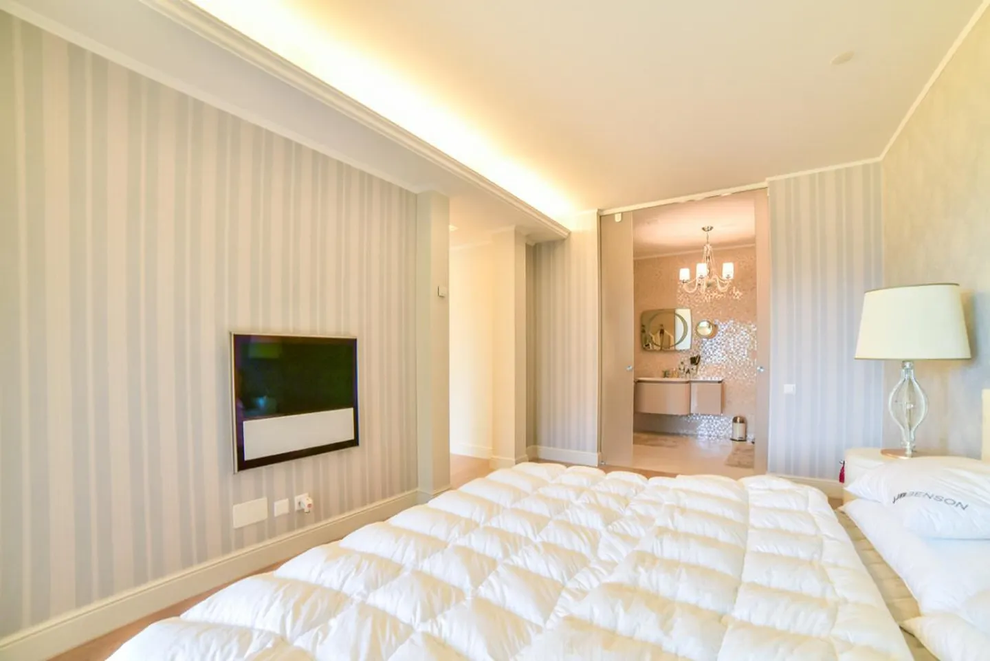 Elegantes Duplex mit Garten und atemberaubendem Blick auf den Luganersee - Foto 15 von 21