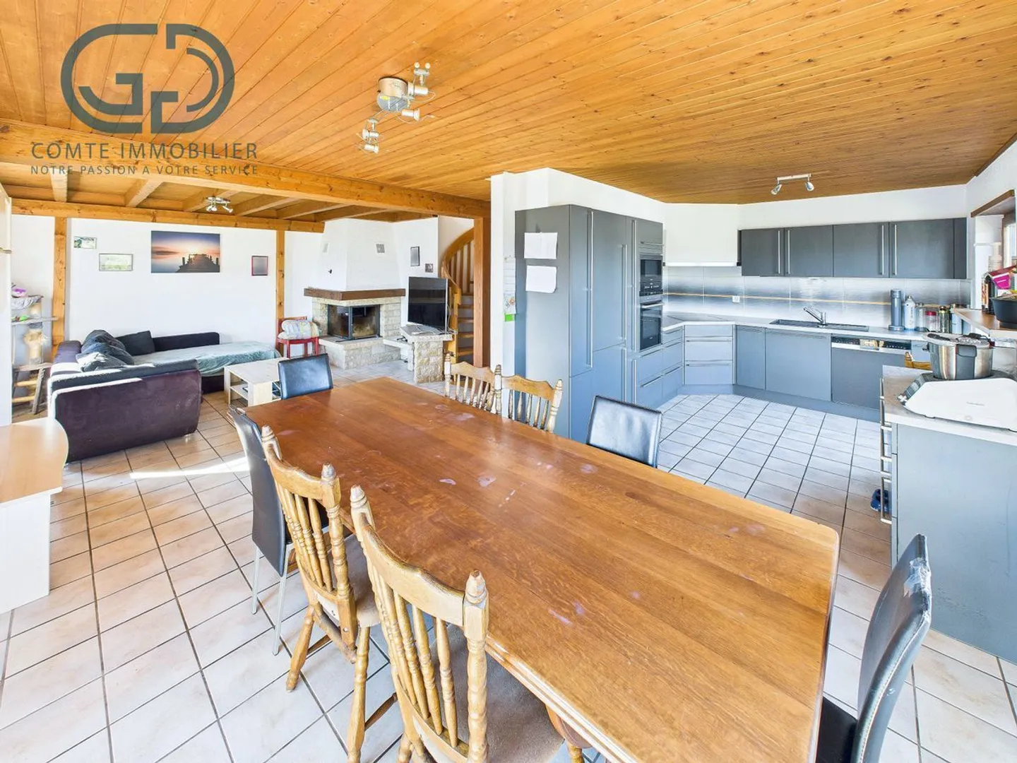 Einfamilienhaus mit separater Wohnung - Foto 3 von 13