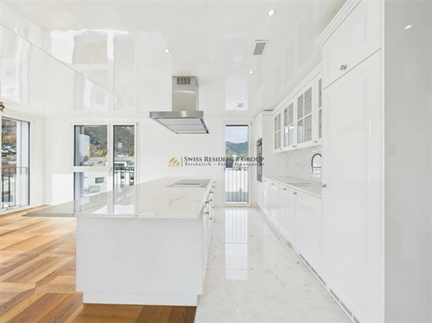 «Traumhafte Attika mit Bergsicht - Exklusives Wohnjuwel» - Foto 2 von 18