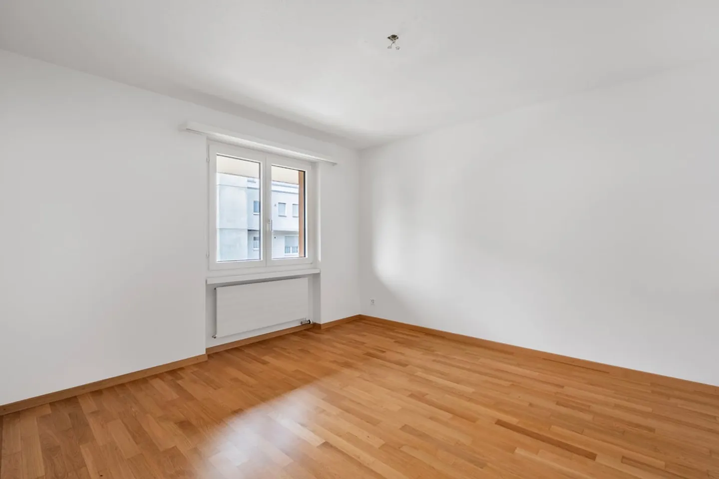 Bright 2-Room Apartment - Photo 2 of 8