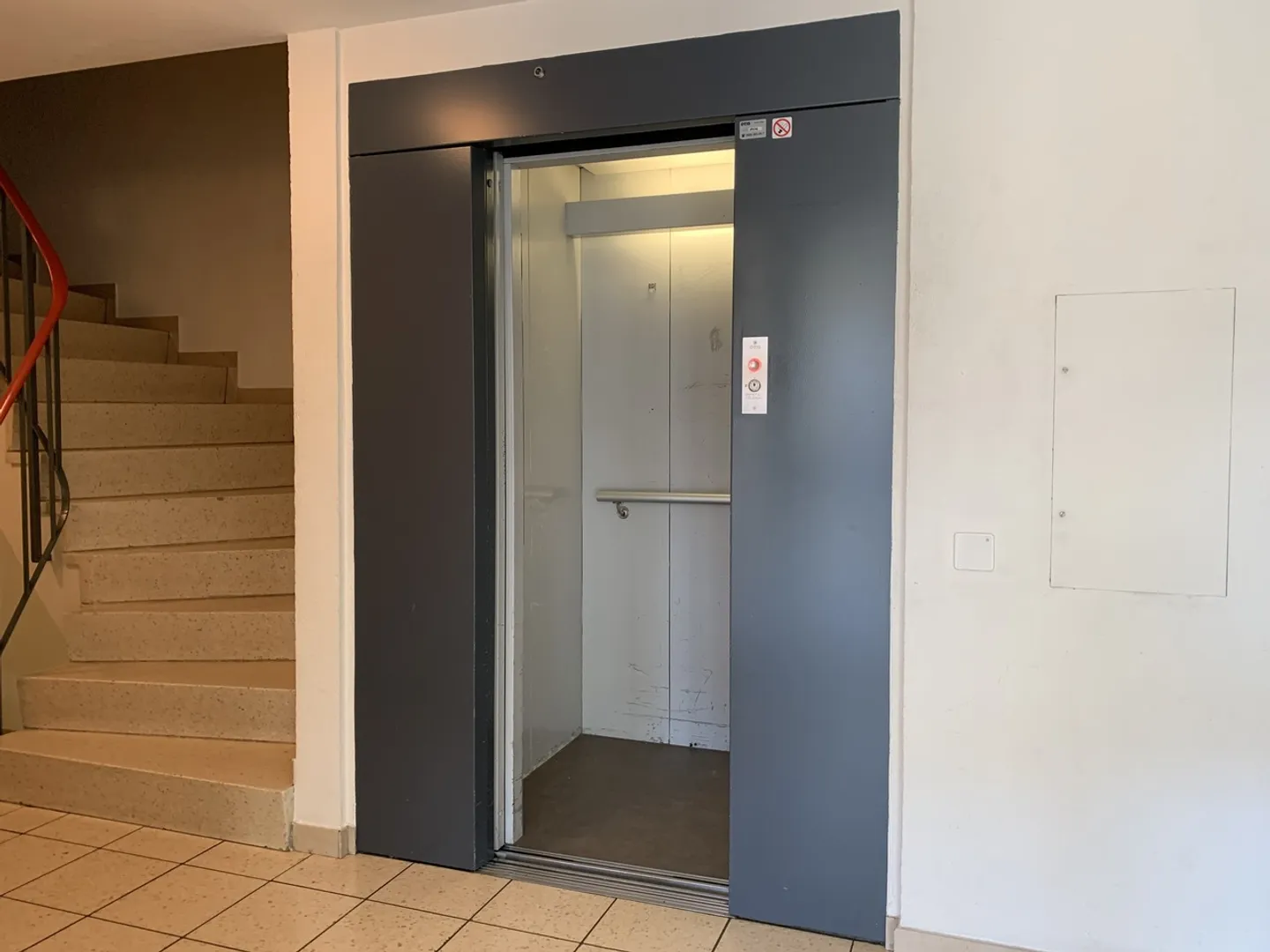 Moderne Wohnung mit Balkon - Foto 9 von 11
