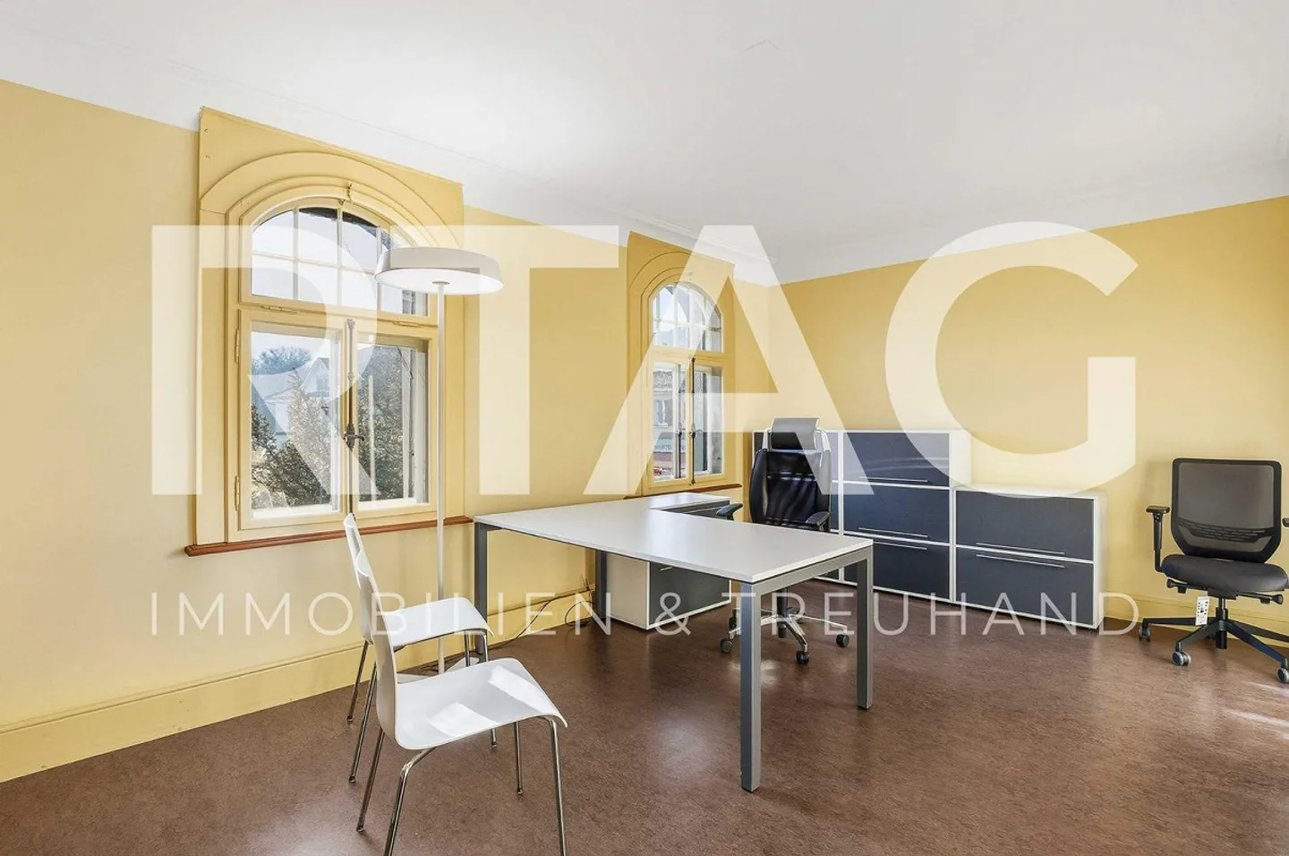 office space - Photo 1 of 6