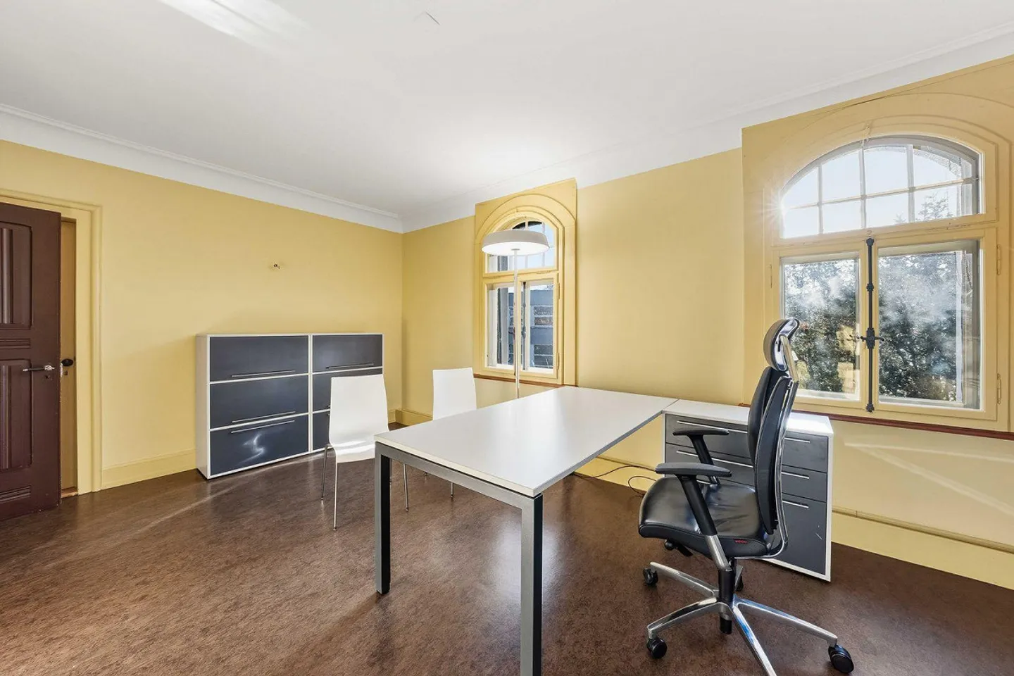 office space - Photo 4 of 6