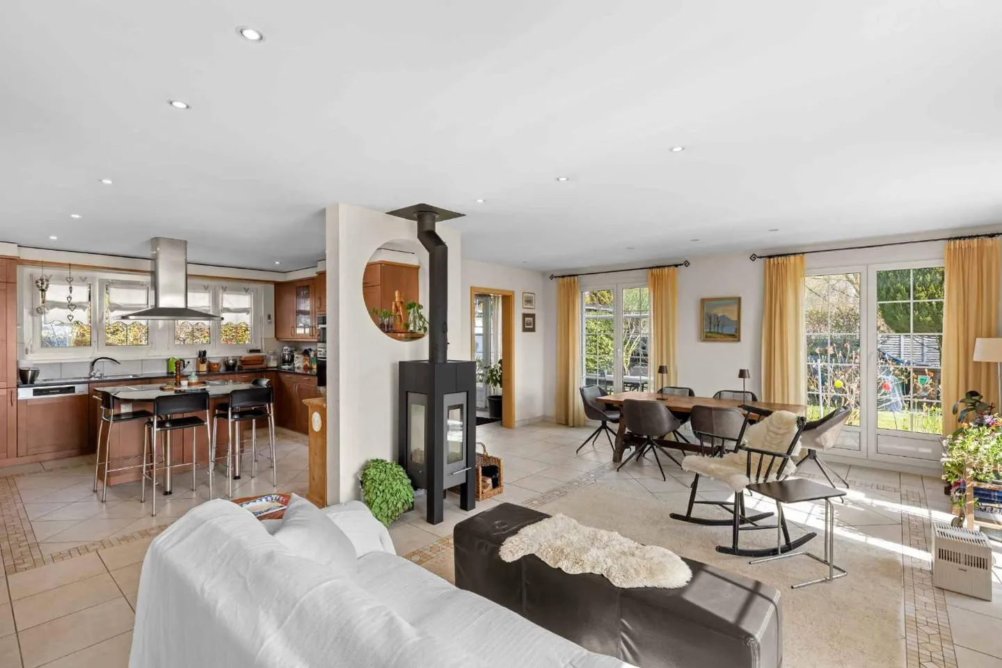 EXKLUSIVITÄT - Magnifikan Einfamilienhaus im Waadtländer Stil - Foto 2 von 13