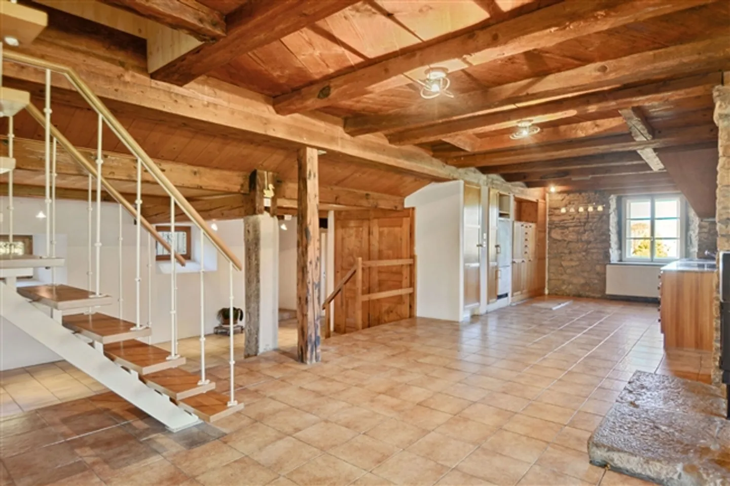 Le Noirmont, charmante ferme avec terrain à bâtir - Photo 6 sur 13