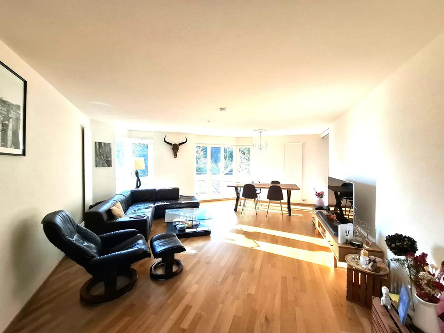 Bright 5.5 room apartment in a family-friendly residential area - Photo 2 of 6