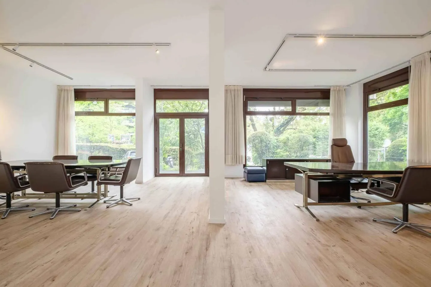 Commercial Space in Champel - Photo 1 of 6