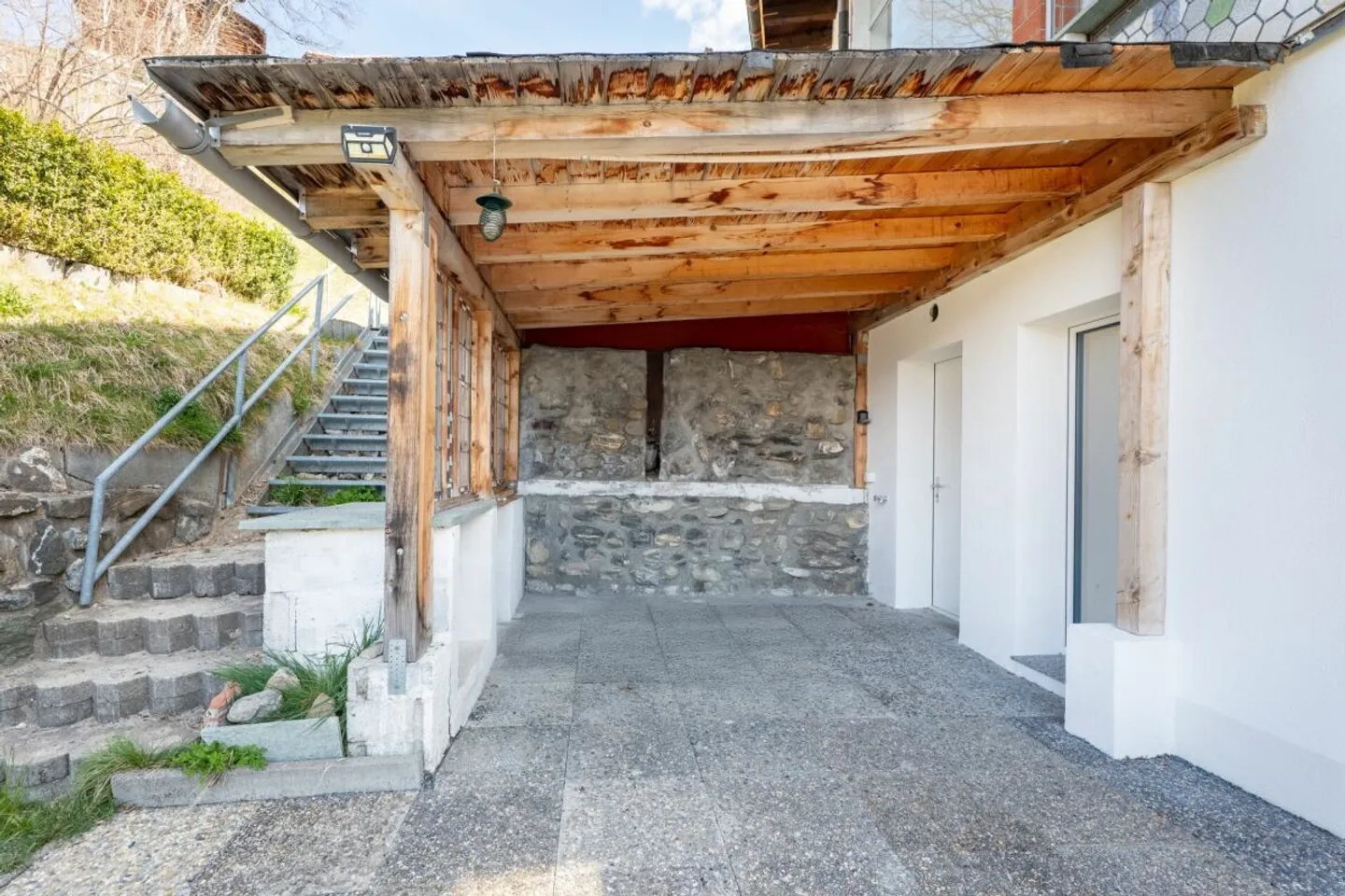Vivre avec une vue. Appartement de 4,5 pièces fraîchement rénové près d'Arosa - Photo 14 sur 17