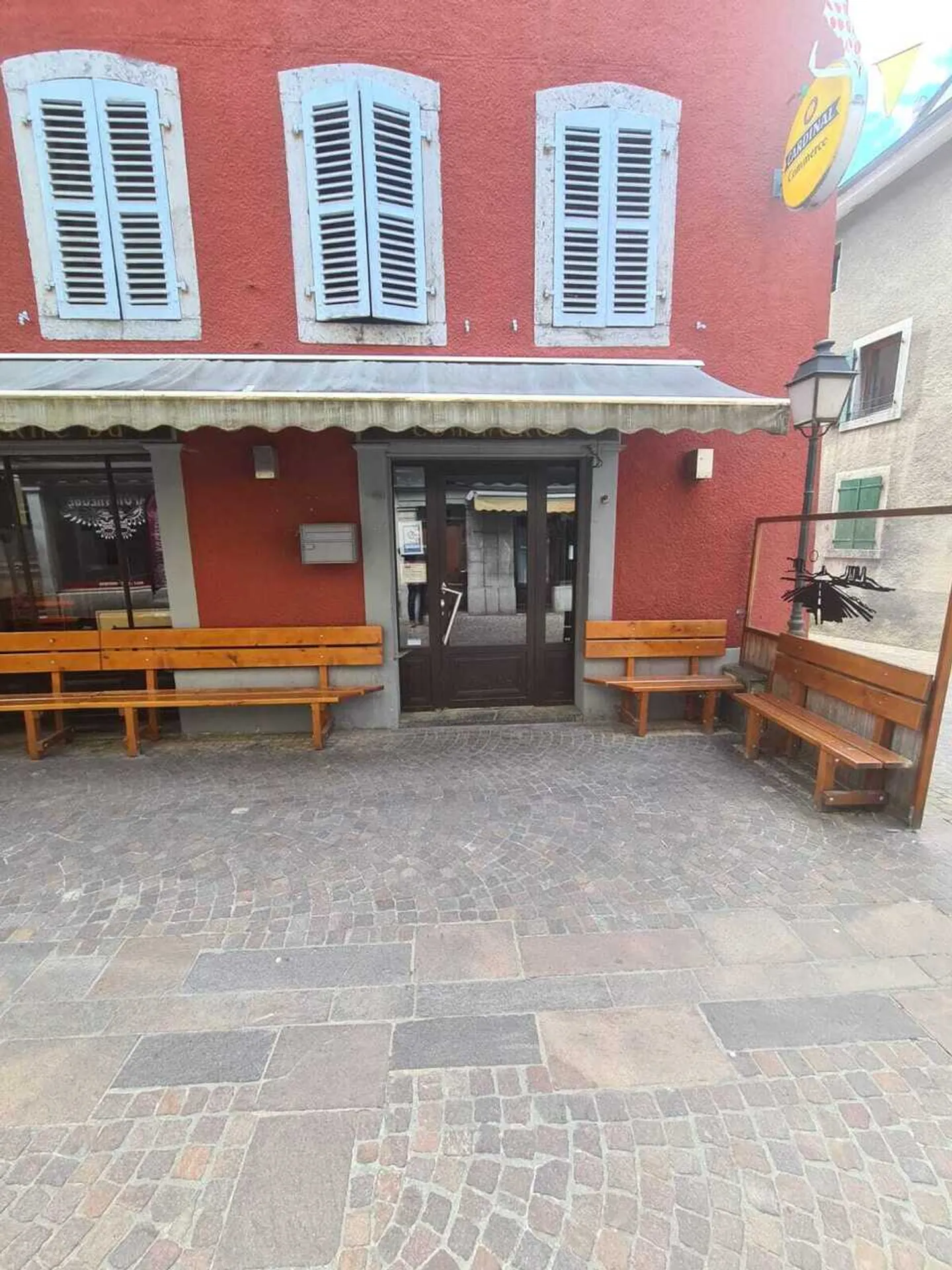 Café Bar on the ground floor with terrace - Photo 1 of 3