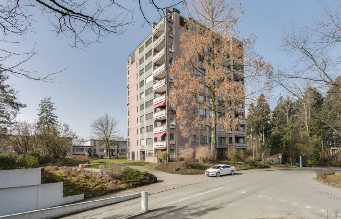 Attractive apartment with balcony - Photo 1 of 3